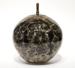 SOLD
Lidded vessel (BB-4073) by Bill Boyd
crystalline-glaze ceramic – 8" (H) x 8" (W)
$450