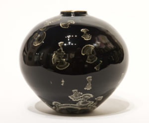 SOLD
Vase (BB-4181) by Bill Boyd
crystalline-glaze ceramic – 6" (H) x 6" (W)
$300