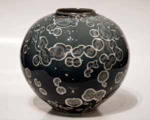  SOLD
Vase (3087) – 7 1/2" x 8 1/2"
by Bill Boyd
$400